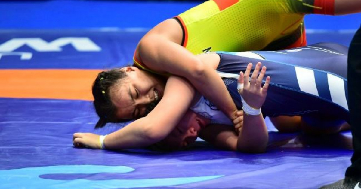 Еркін күрес: Эльмира Сыздықова Ресейде өткен турнирде топ жарды