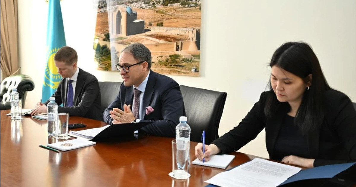 Қазақстан мен Ұлыбританияның СІМ өкілдері стратегиялық серіктестік мәселелерін талқылады