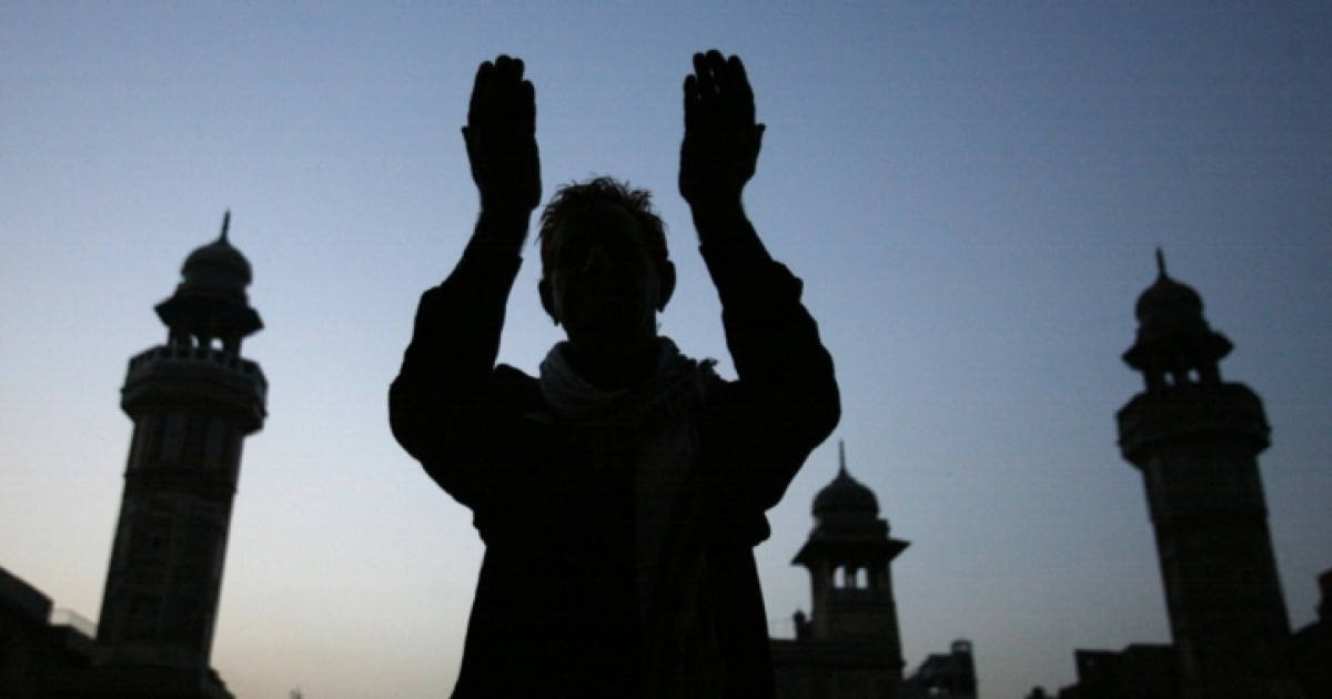 Көрінген адамға имам деген статус бергенді қою керек – журналист