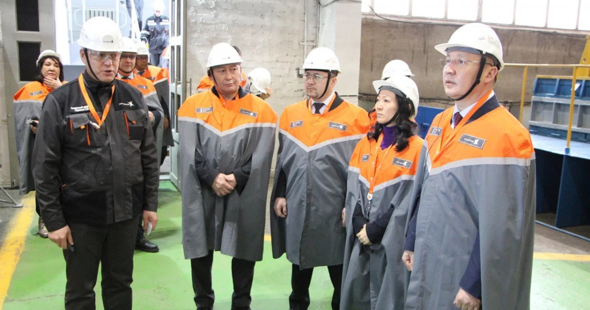 Мәжіліс депутаттары Павлодар машина жасау зауытына барды