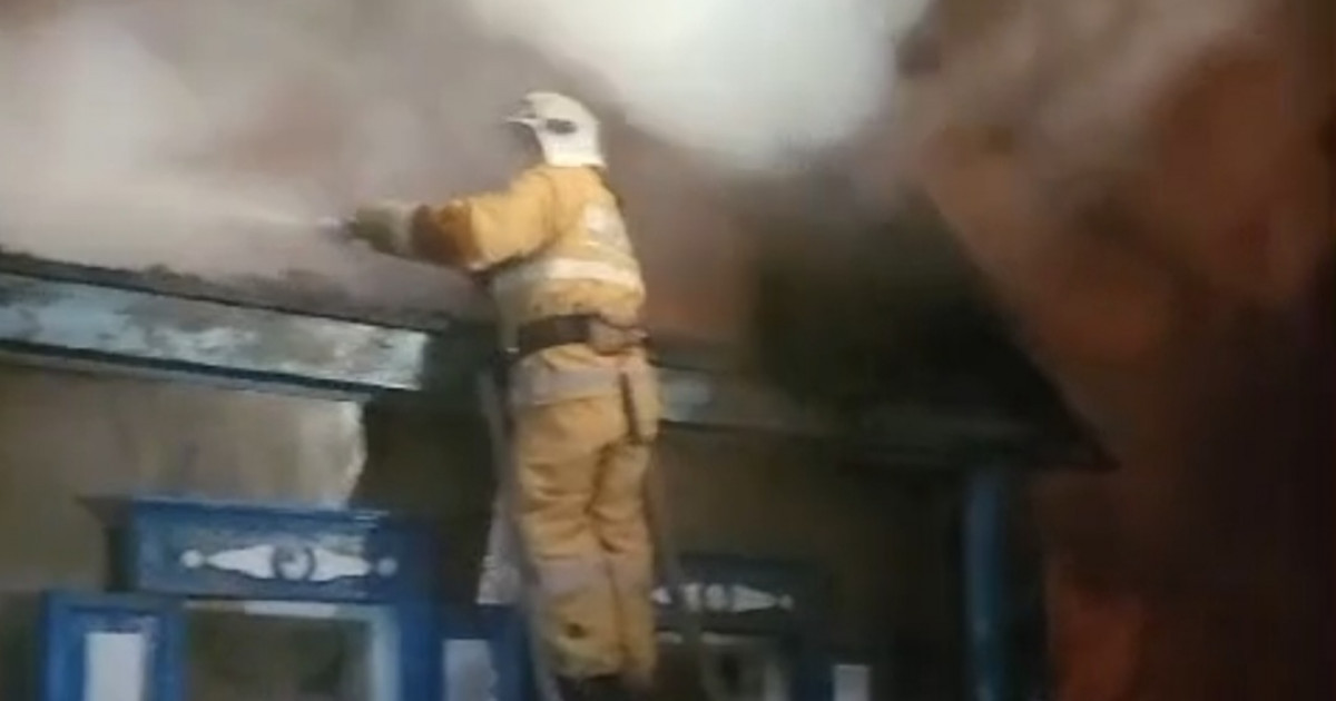 Солтүстік Қазақстанда жеке тұрғын үй өртке оранды (видео)