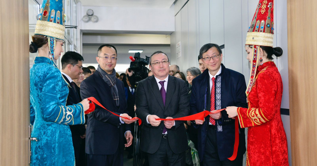 «EdUHK - Қазақстан білім академиясы» құрылды