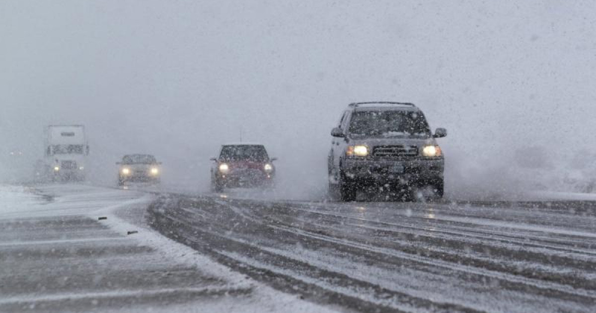 Қар, көктайғақ, боран: екі облыста көлік қозғалысы шектелді