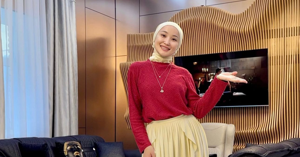 Мөлдір Әуелбекова барша орамал таққан қыздарды құттықтады