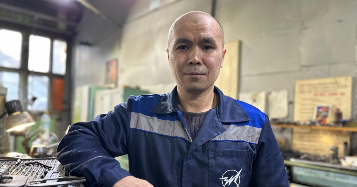 Санат Мақанов, темір ұстасы: Әрдайым өз отбасың мен ел игілігі үшін еңбек ету керек