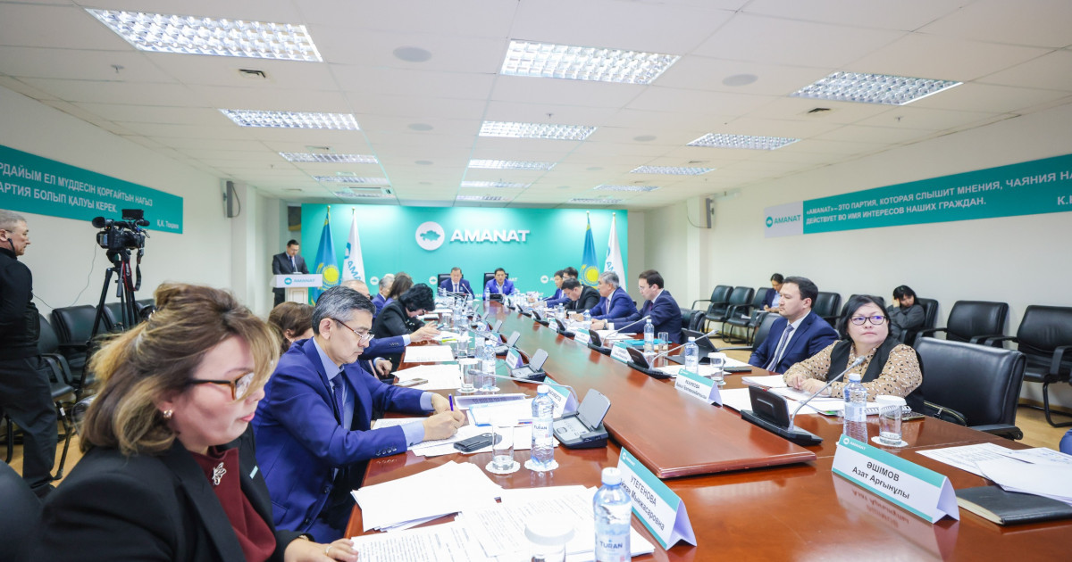 658 мың адам кезекте тұр: «AMANAT» тұрғын үй саясатының қарқынды болуын талап етеді