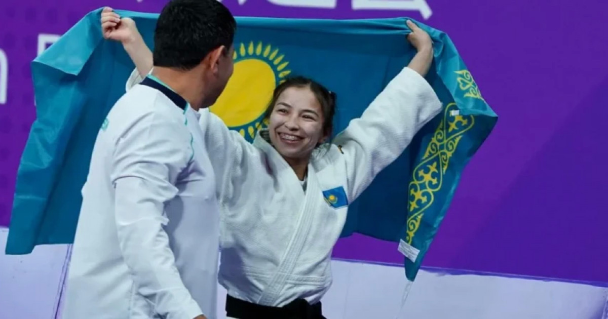 Ақмарал Науатбек Әлем кубогында топ жарып, чемпион атанды