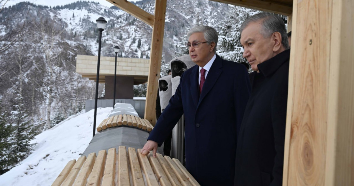 Қасым-Жомарт Тоқаев пен Шавкат Мирзиёев альпинистер мен туристерге танымал бағыттармен танысты