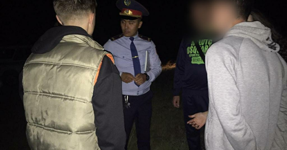 «Қауіпсіз қала»: «Жастар рухы» мен полиция қызметкерлері түнгі рейд жүргізді