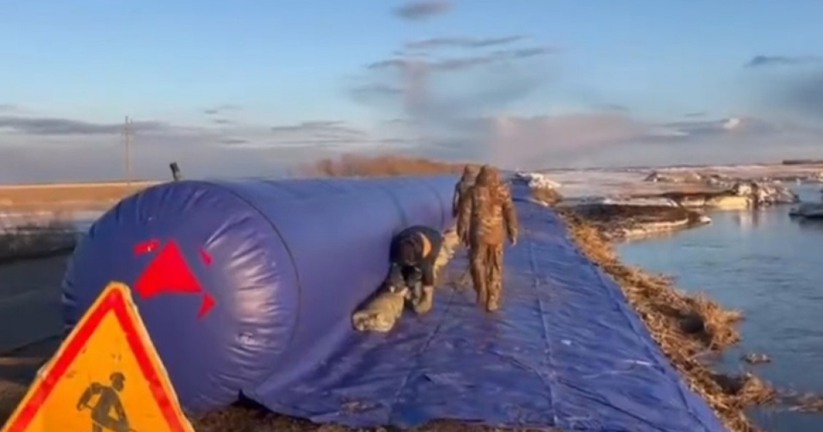 Қостанай облысындағы тасжолдарда тасқынға қарсы арнайы бөгеттер қойылды