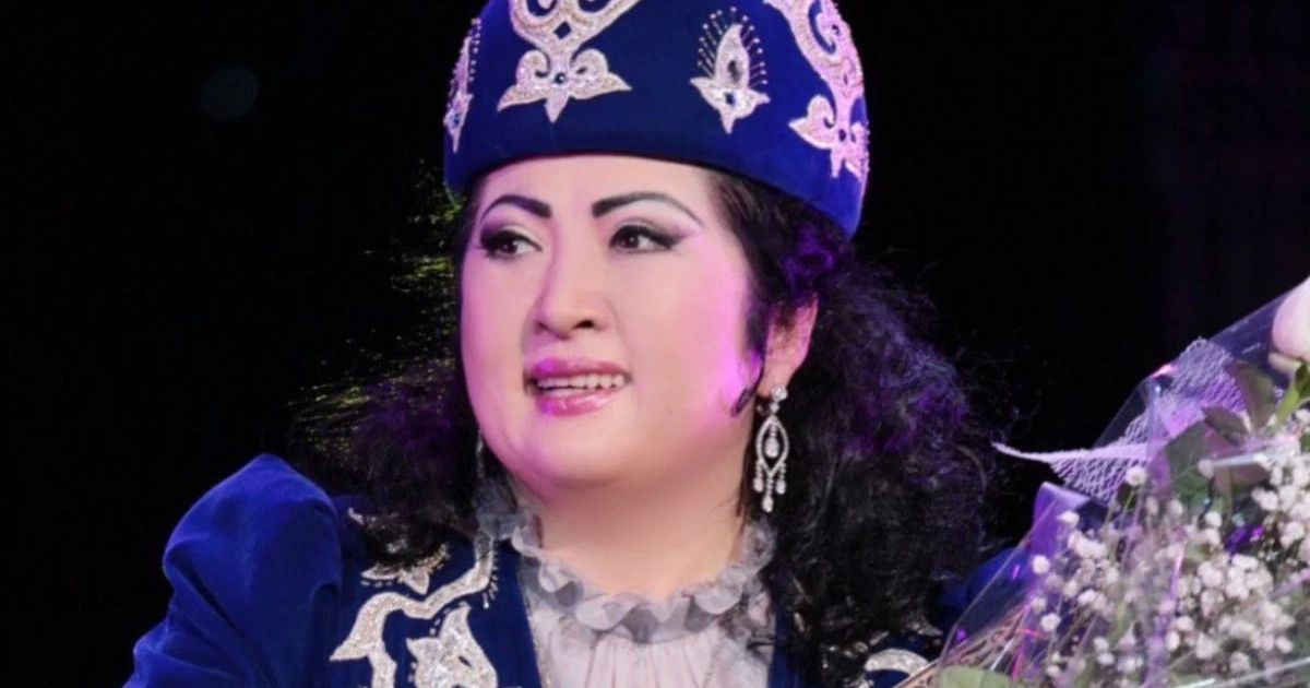 «Сіздер – менің барымсыздар...»: Мақпал Жүнісова халықтан кешірім сұрады