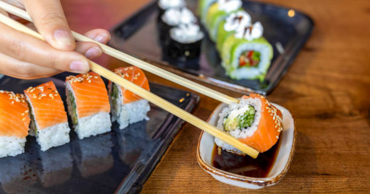 Түркістанда 22 адам сушиден уланып, ауруханаға түсті