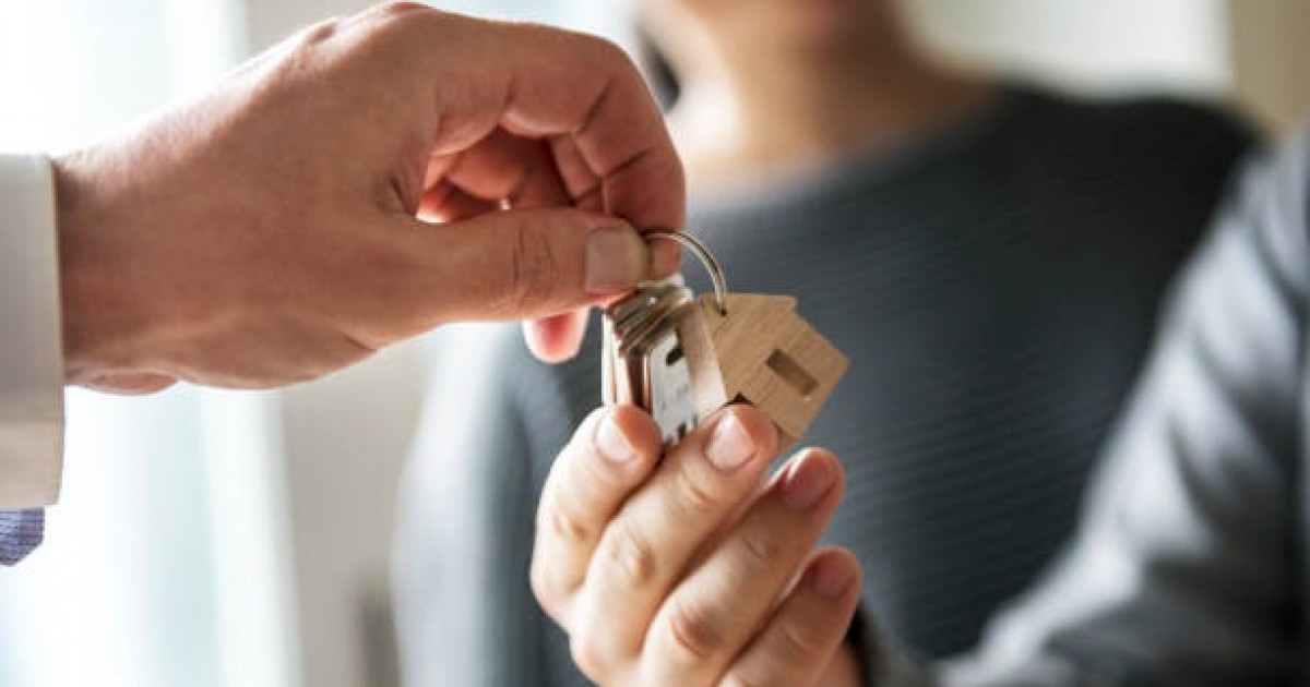 Ақмолада жетім балаға арналған пәтерде мемлекеттік қызметкер тұрған