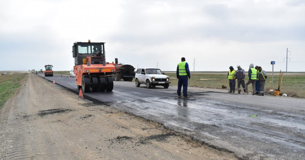 Атыраудағы жол азабы: тұрғындар шенеуніктердің құрғақ уәдесінен шаршады