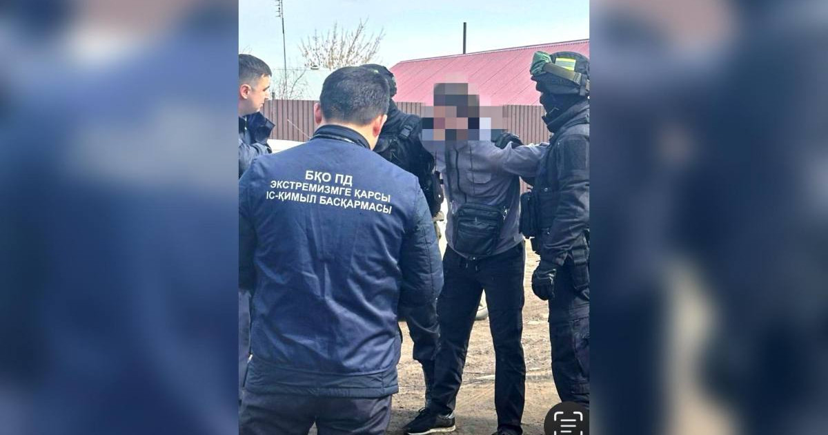 Батыс Қазақстанда екі ер адам егде жастағы әйелден ақша бопсалаған