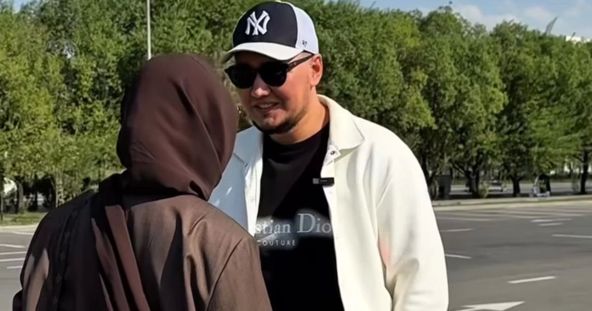 «Бұйырса, біздің баламыз болады...»: Жаһан Отарғалиев отбасындағы қуанышты жаңалықты жеткізді