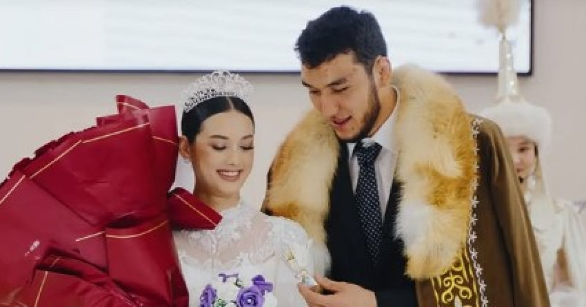 Еркін күрестен әлем чемпионы Ризабек Айтмұхан үйленді (видео)