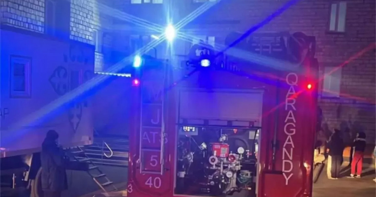 Қарағандыда студенттер үйі өртеніп, 10 адам зардап шекті