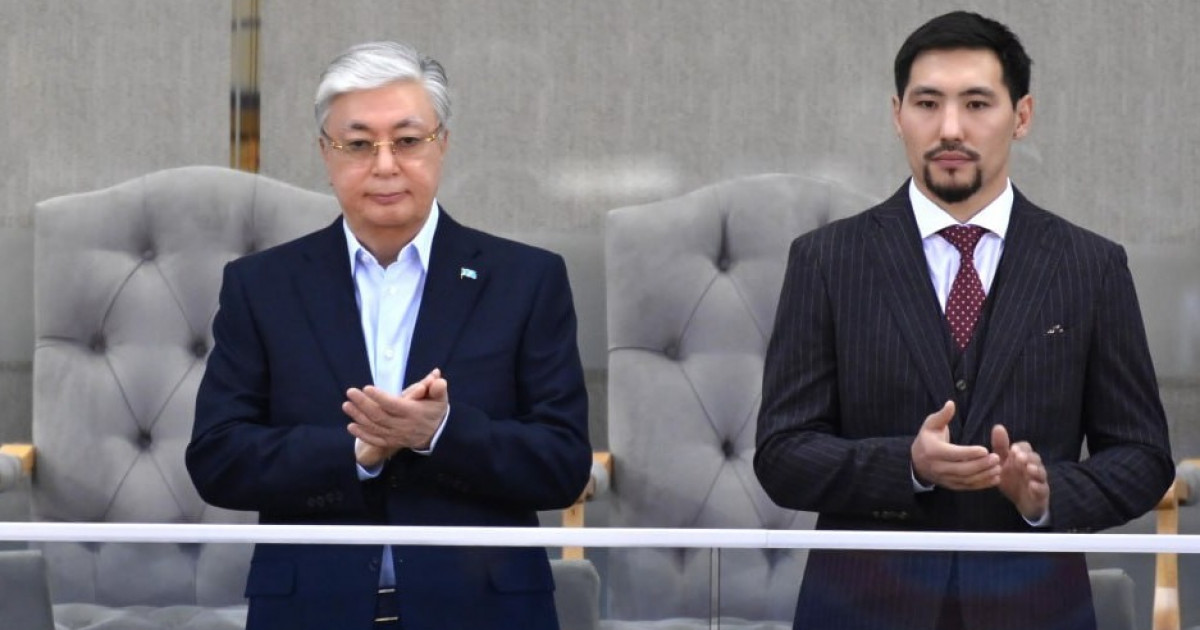 Мемлекет басшысы боксшы Жәнібек Әлімханұлын чемпиондық белбеулерін сәтті қорғауымен құттықтады