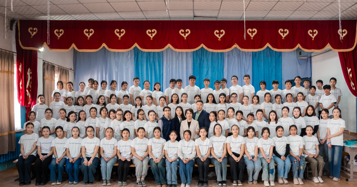 Моңғолиядағы 100 қандас пен Қазақстан ауылдарындағы 10 мың оқушы не үшін бақ сынап жатыр?