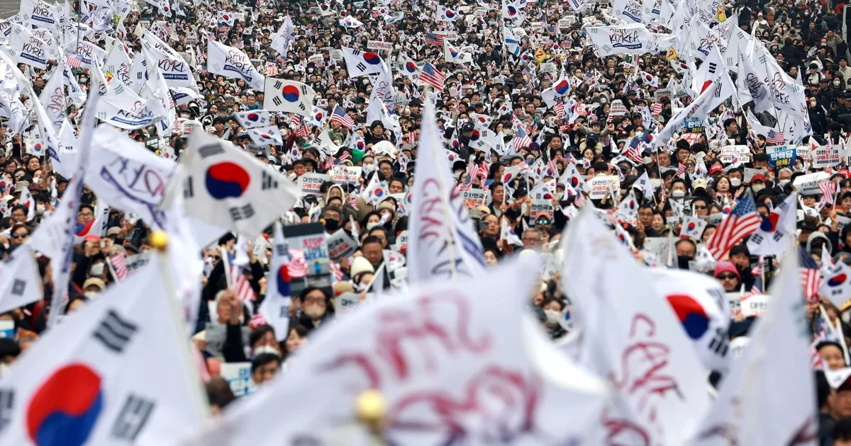 Сеулде митингке 18 мың адам қатысты