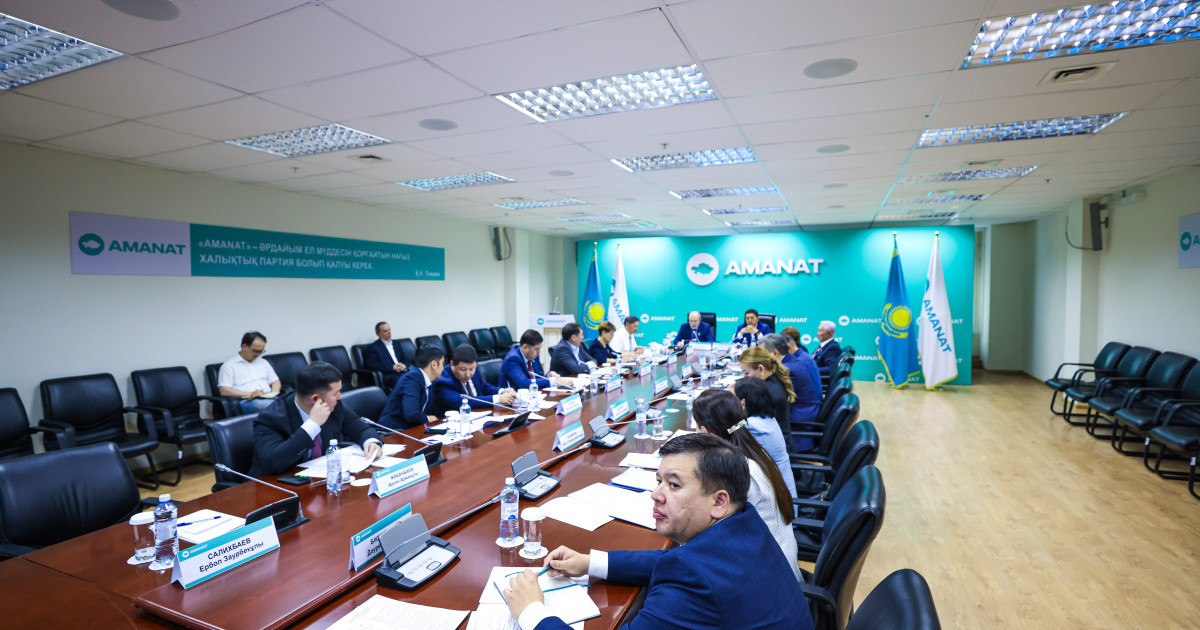 705 ауыл сусыз отыр: «AMANAT» партиясында жергілікті атқарушы органдарға қатаң сын айтылды