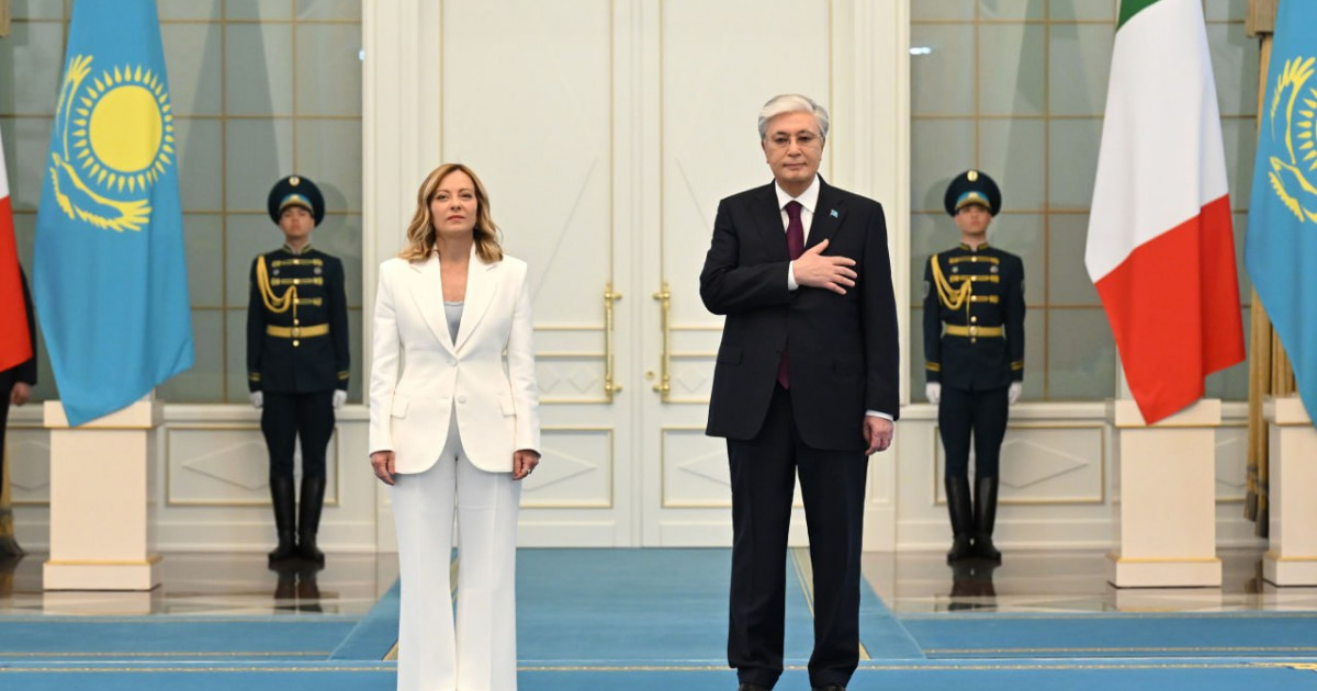 Ақордада Джорджа Мелониді салтанатты түрде қарсы алды