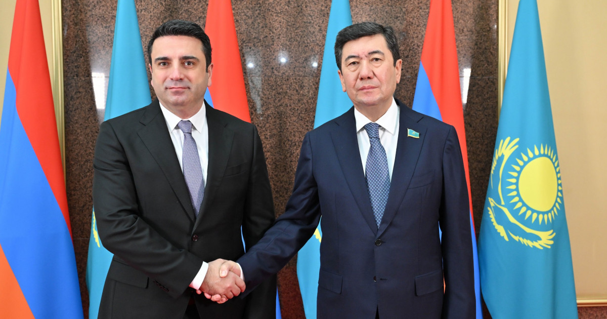 Армения парламентінің спикері Мәжіліске келді