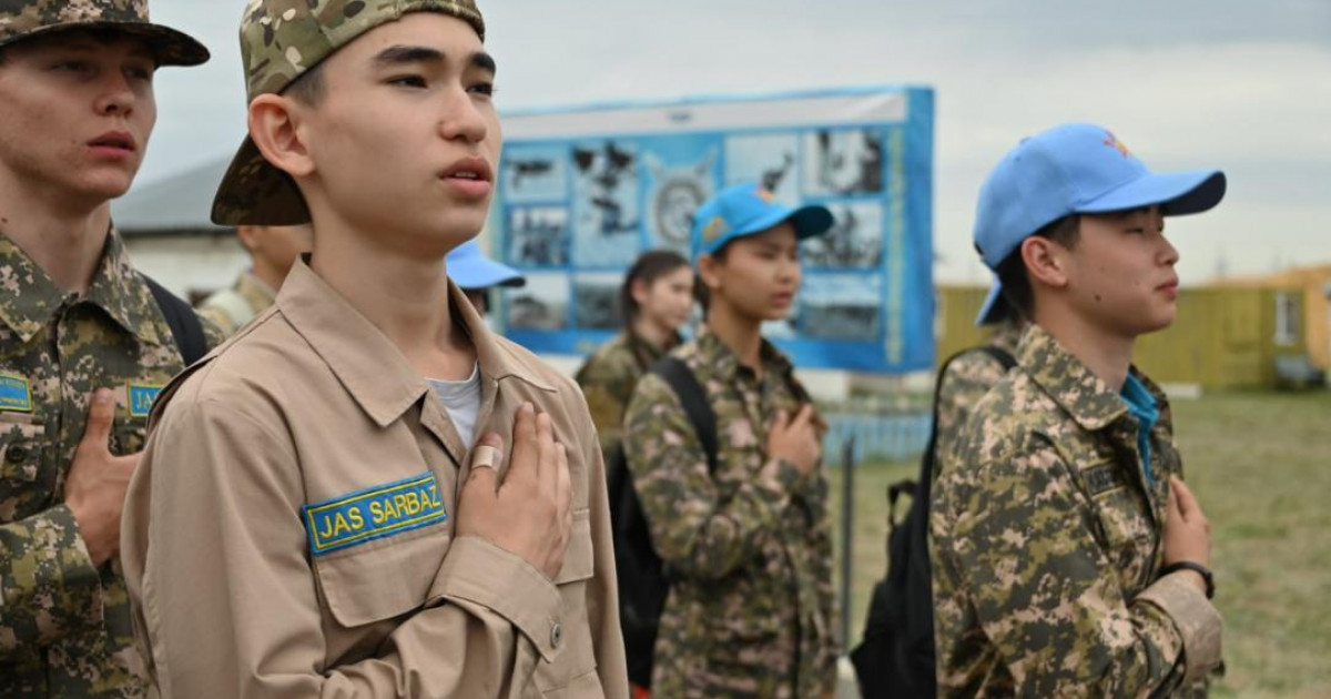 Армия айбыны мектептен басталады
