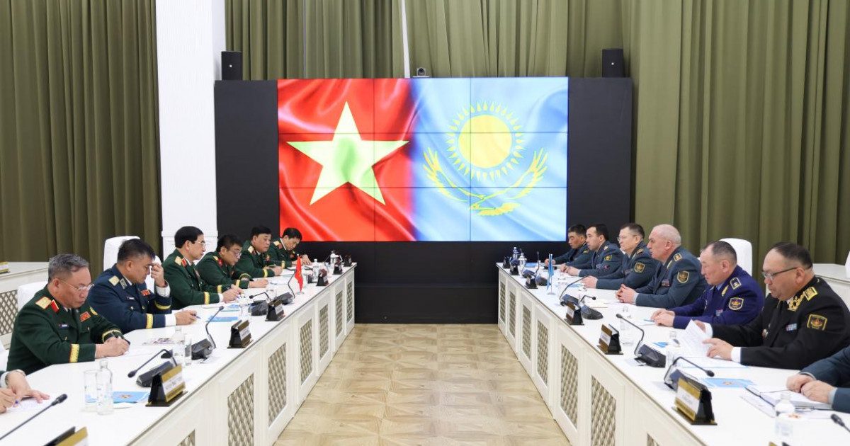 Қазақстан мен Вьетнам Қорғаныс министрлері екіжақты ынтымақтастық мәселелерін талқылады