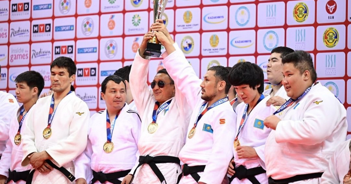 Тұғырдан түспеген ту