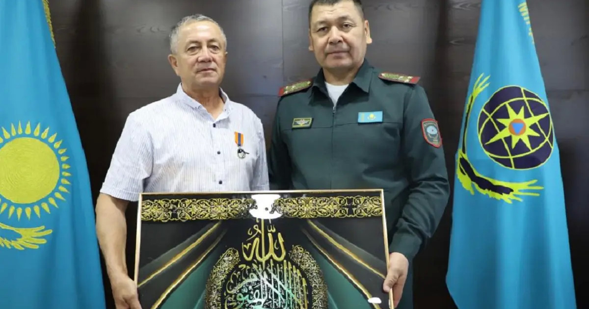 Балаларды құтқарған Сәтбаев қаласының тұрғыны марапатталды