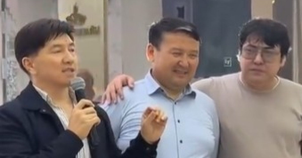 «Мейрамбек ұсыныс тастады»: басы дауға қалған Сәкен Майғазиев тойды не үшін онлайн көрсеткенін айтты