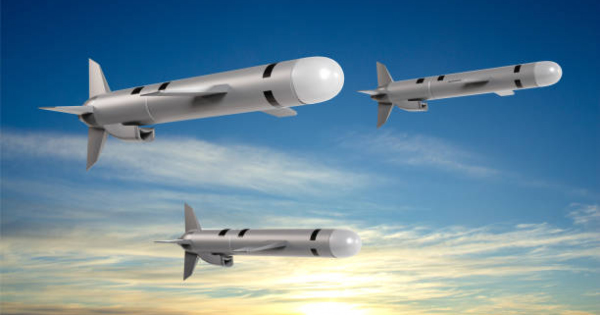 Иран Израильге жүздеген зымыранмен соққы жасады (ВИДЕО)