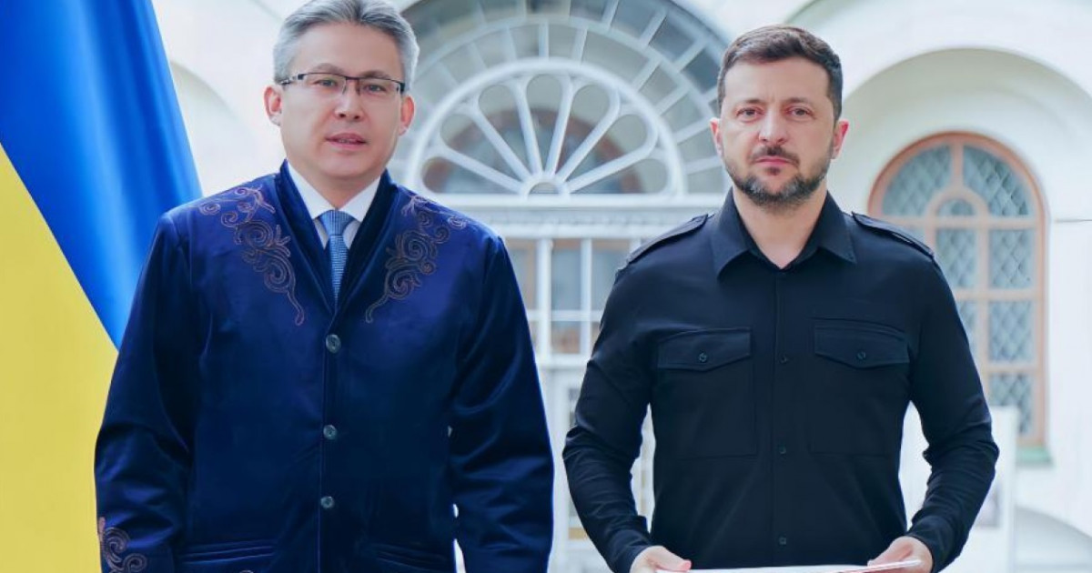 Қазақстан елшісі Владимир Зеленскийге сенім грамотасын тапсырды