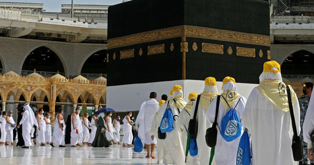 Қажылық сапары: 269 мыңнан астам адам Меккеге кіре алмаған