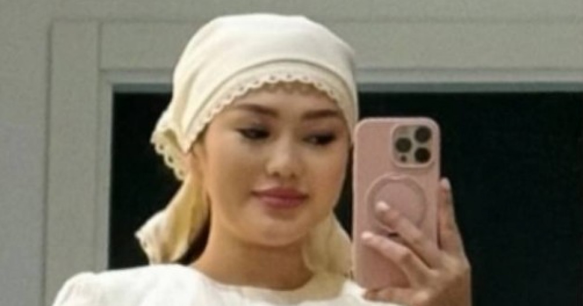 «Күйеуім мәз»: үшінші сәбиін өмірге әкелген Ерке Есмахан қуанышты жаңалығын жеткізді