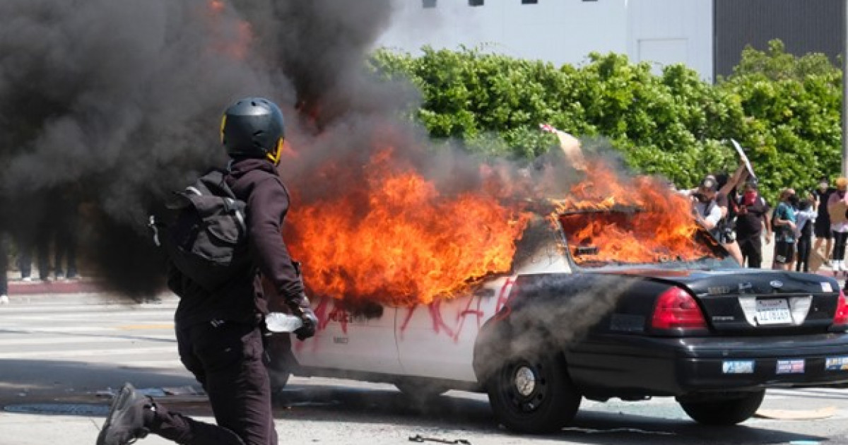 Наразылықты күшпен басу үшін Лос-Анджелеске Ұлттық гвардия кіргізілді
