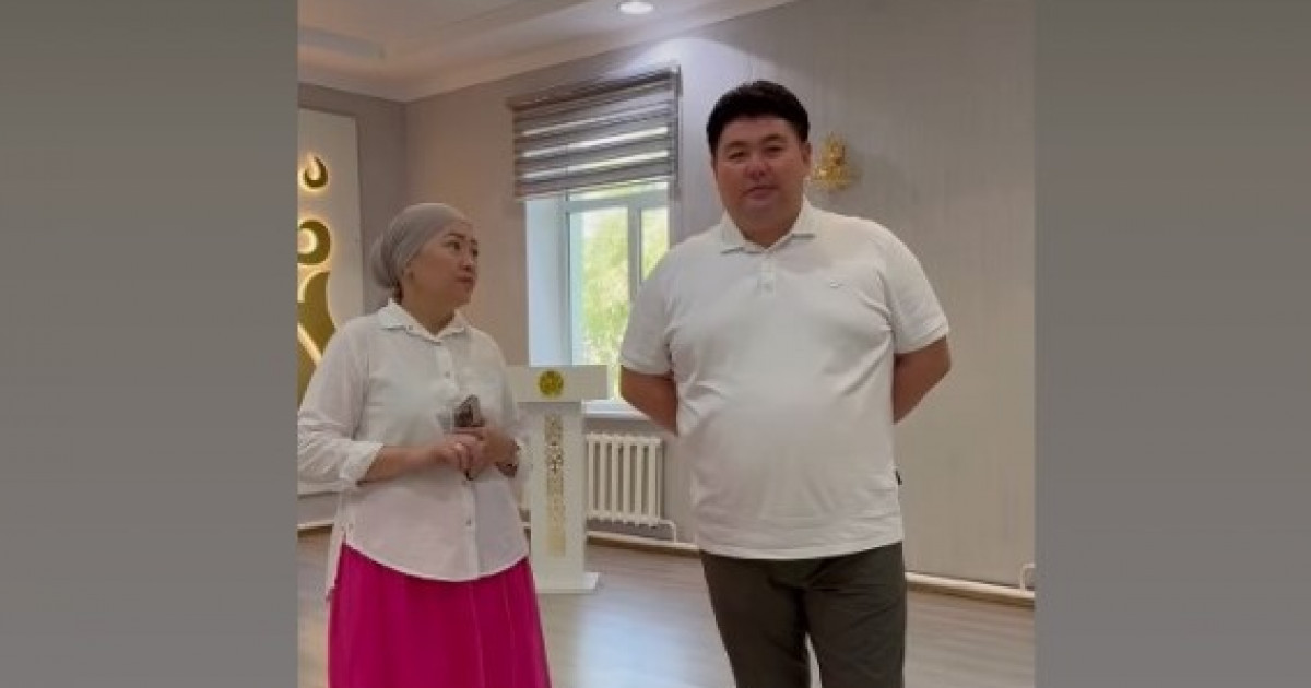 Әнші Наркенже Серікбаева филармония басшысы Ғалымжан Ерназаровпен жүздесті