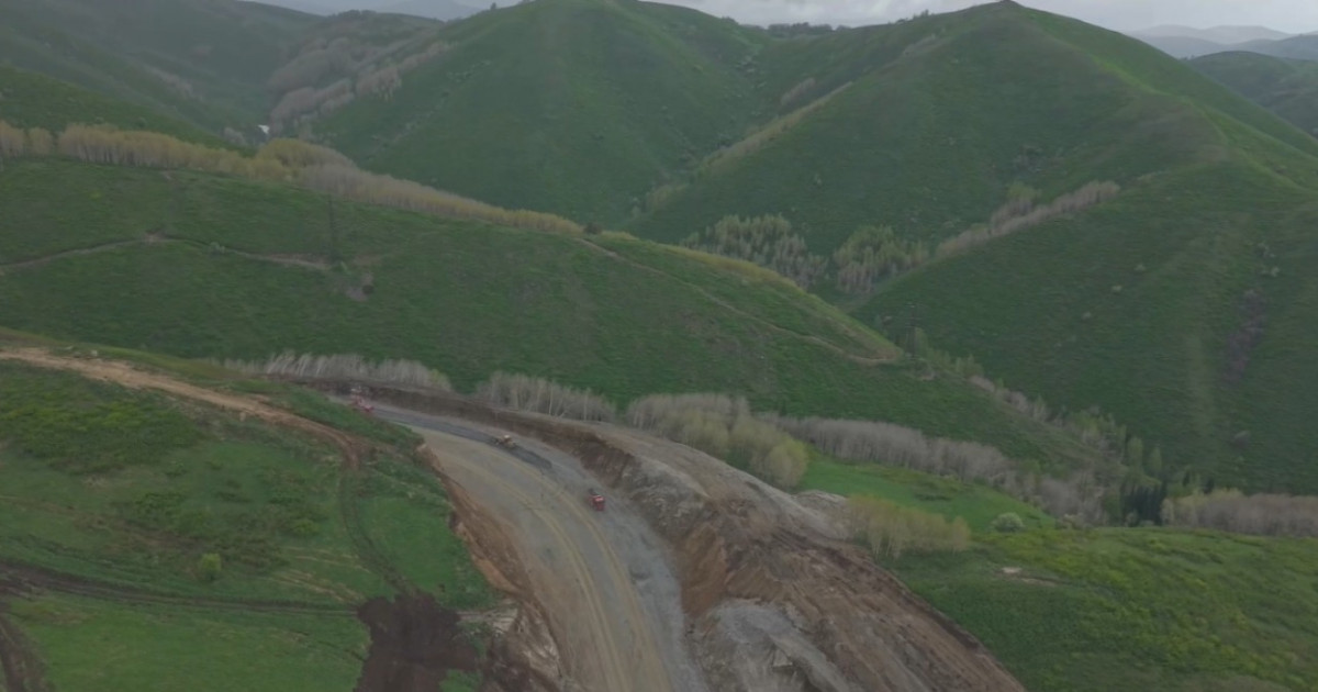 Рахман қайнарына баратын жол жөнделіп жатыр (видео)