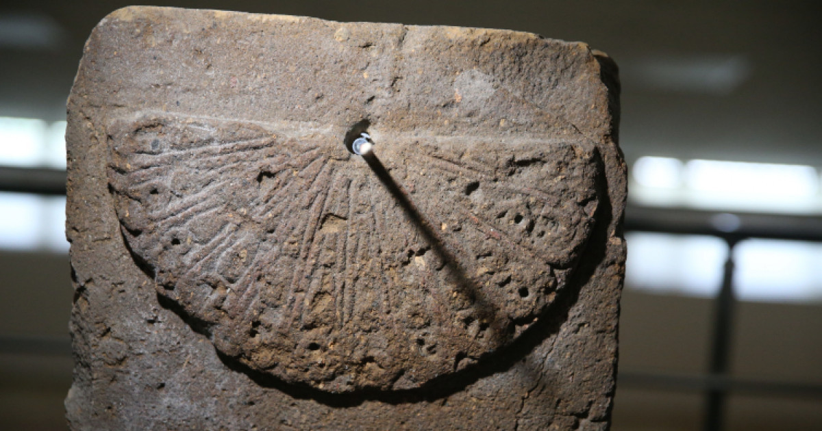 Түркияның Ани қалашығында 1000 жылдық күн сағаты табылды