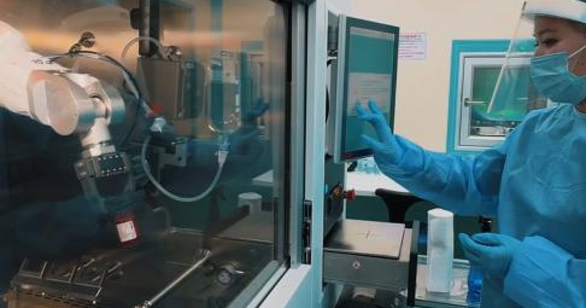 Алматыда химиотерапиялық препараттарды робот дайындайды