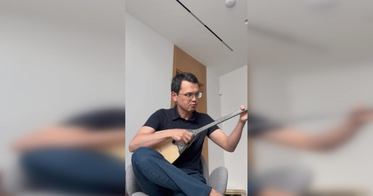 Бағдат Мусин Домбыра күніне байланысты күй шертті