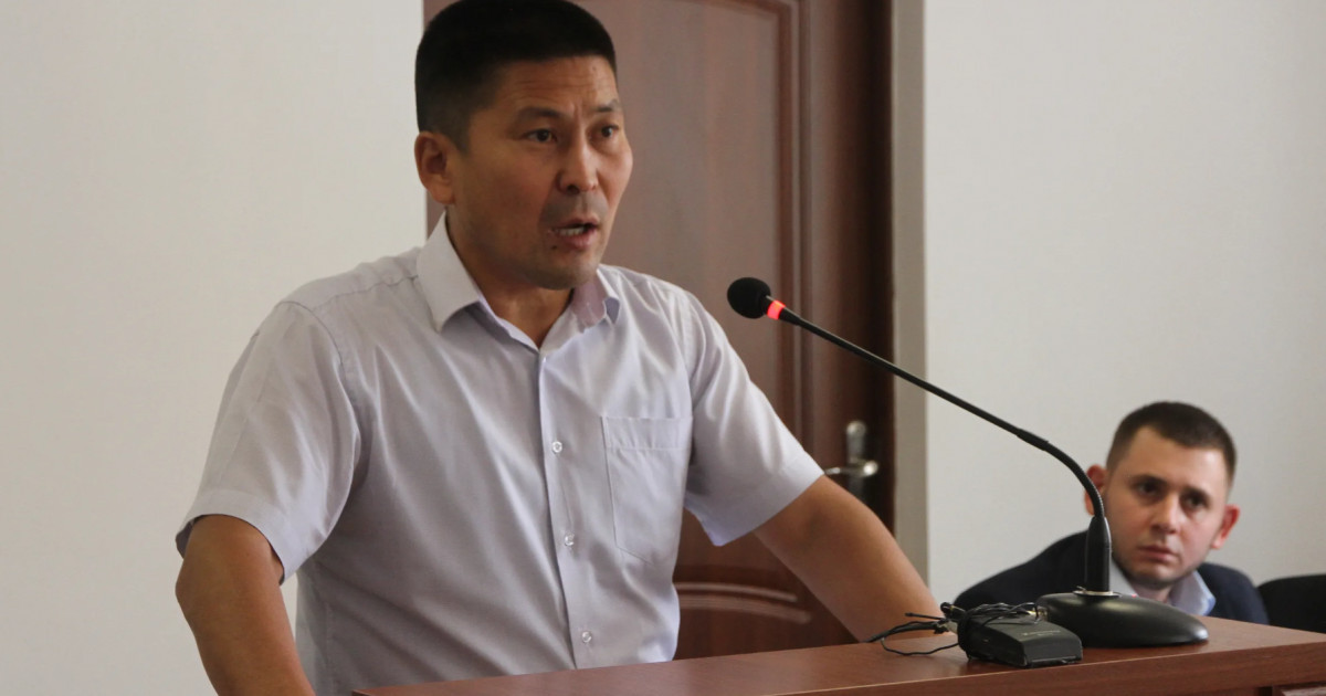 Кәмелетке толмаған қызды зорлаған бұрынғы мектеп директоры 2,5 жылға ғана сотталды