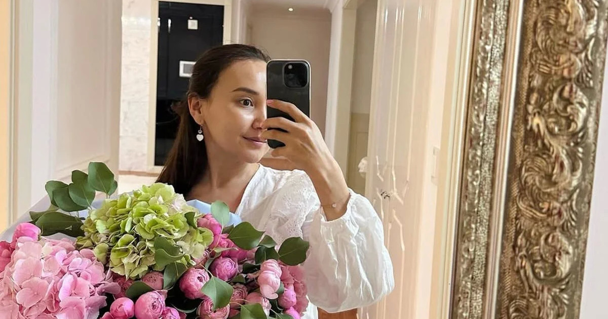 Перизат Қайрат 23 миллионға гүл дүкенін сатып алған