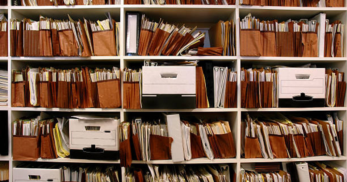 Ұлттық архив қорында қанша іс сақталған?