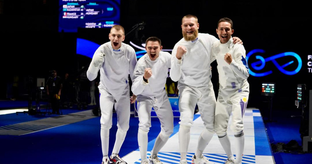 Ұлттық құрама семсерлесуден тоғыз дүркін Олимпиада чемпионын жеңді