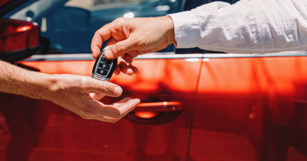 Желіде алдағы уақытта көлік пен пәтер бағасы арзандайтынын жарыса жазып жатыр