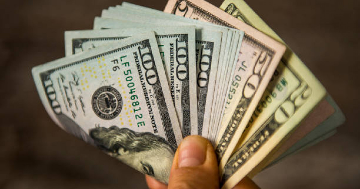 Айлық пен қарыз: табысты дұрыс бөлудің жолдары