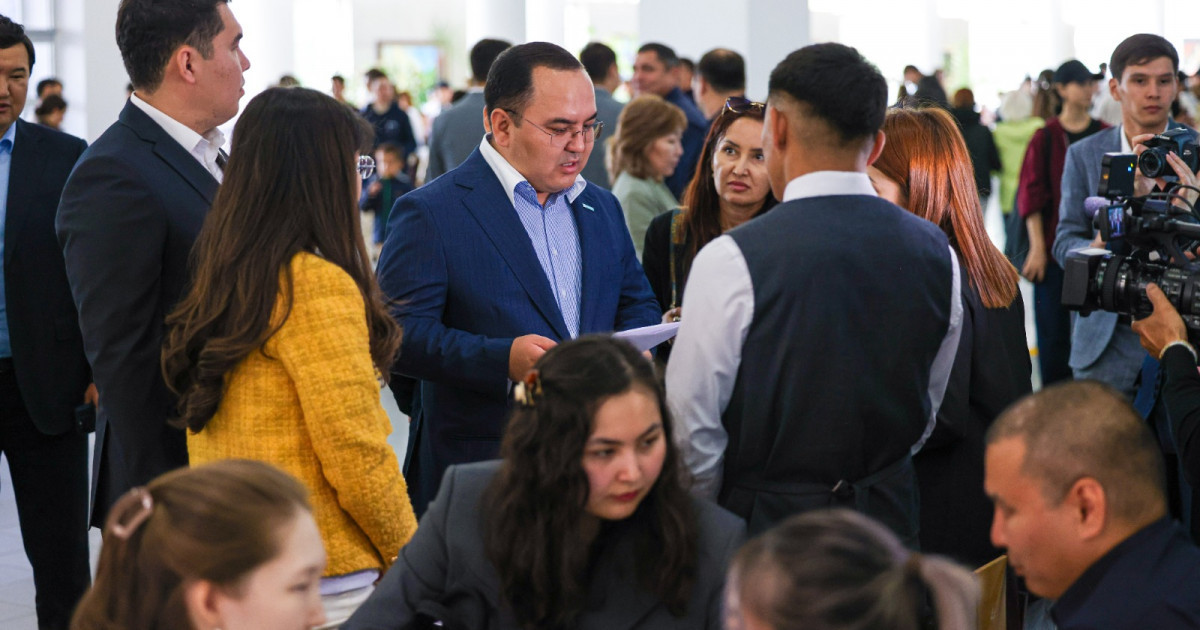 Дәулет Кәрібек: «Жас азаматтар үшін тек жұмыс табу ғана емес, сонымен қатар олардың еңбегі бағаланатынын сезіну маңызды»